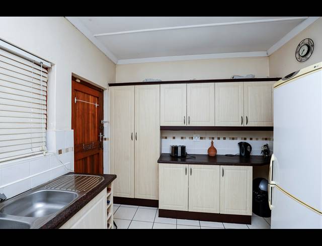 3 BEDROOM HOUSE FOR SALE IN CARRINGTON HEIGHTS